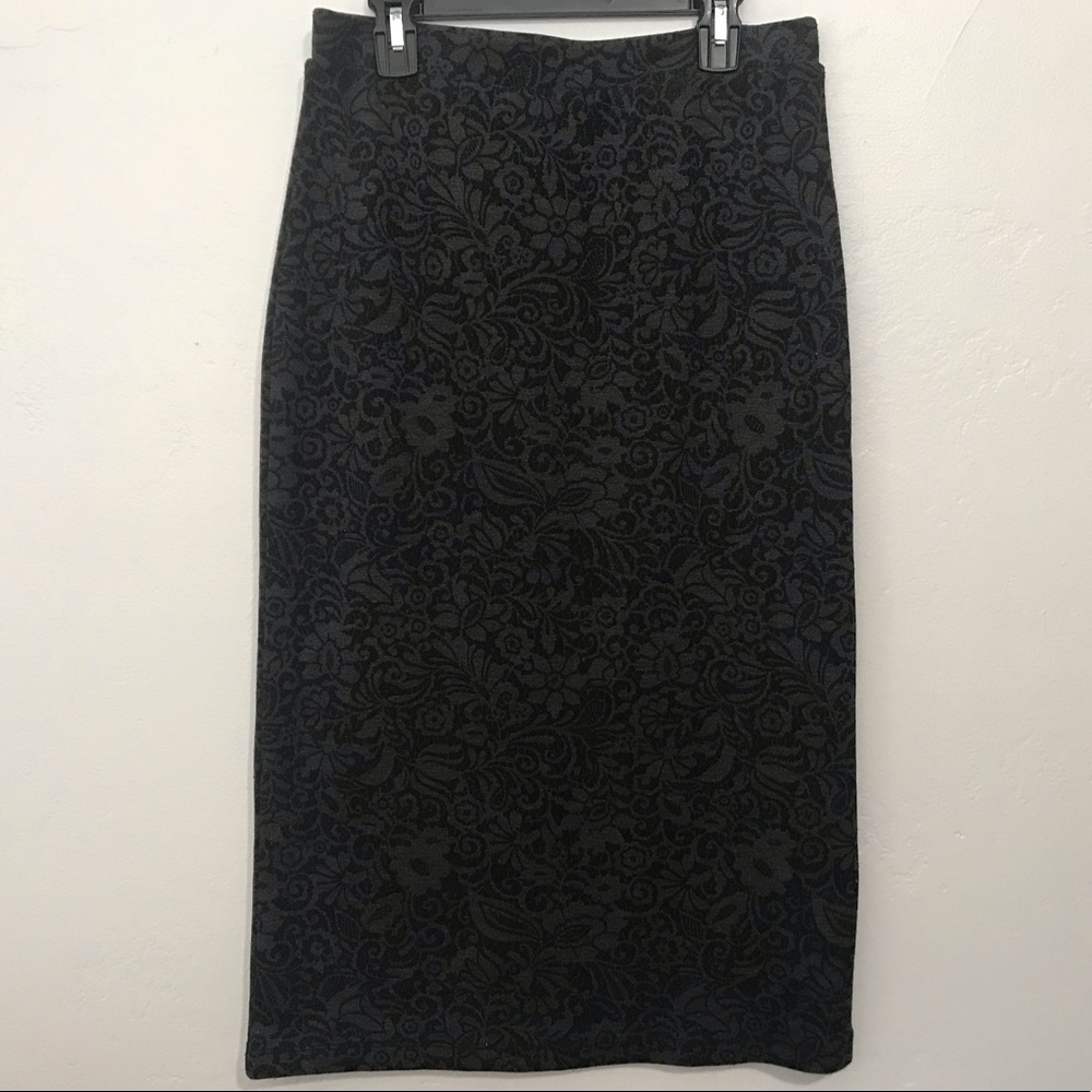 Stretchy gray/black floral pencil tube skirt lined